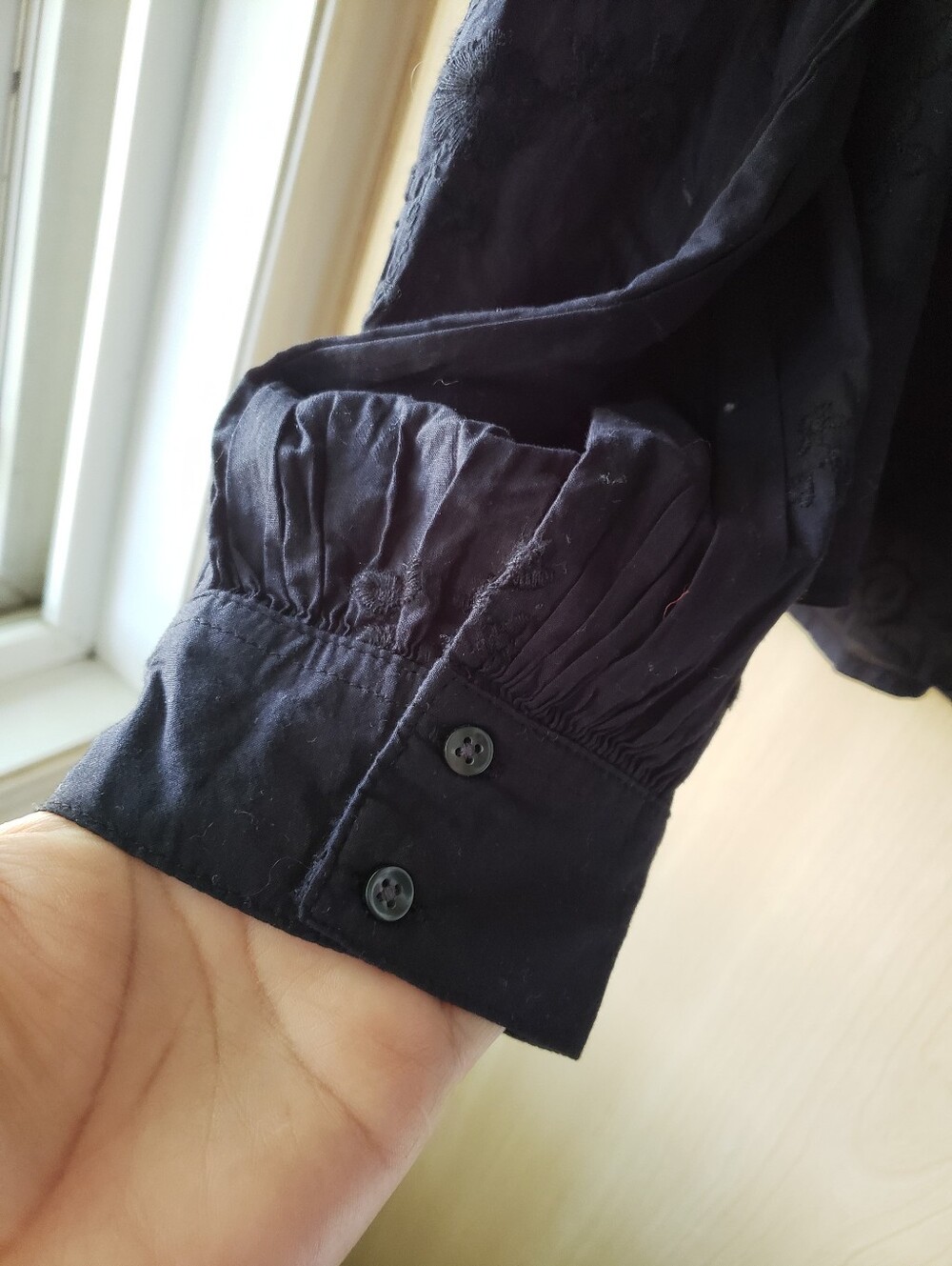 NWT Old Navy Black Embroidered Button-Down Women's Shirt - Picture 3 of 5